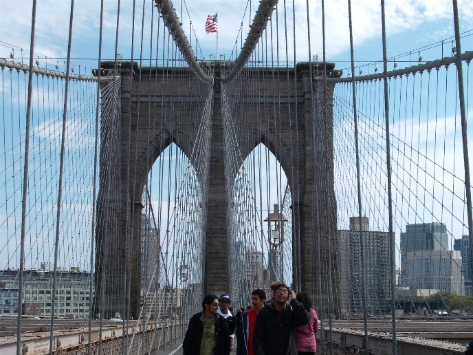 Taking a walk on Brooklyn Bridge
