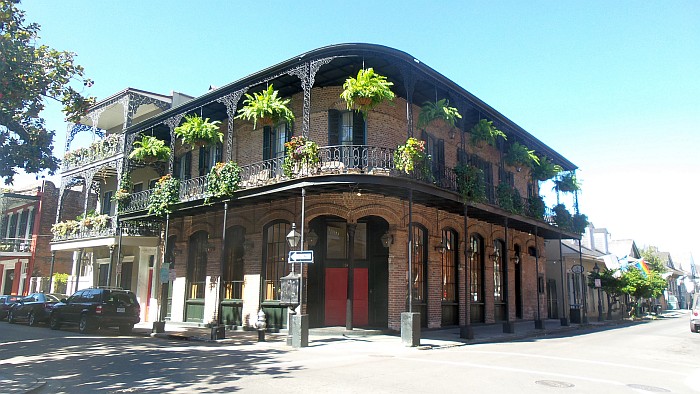 Typical New Orleans building