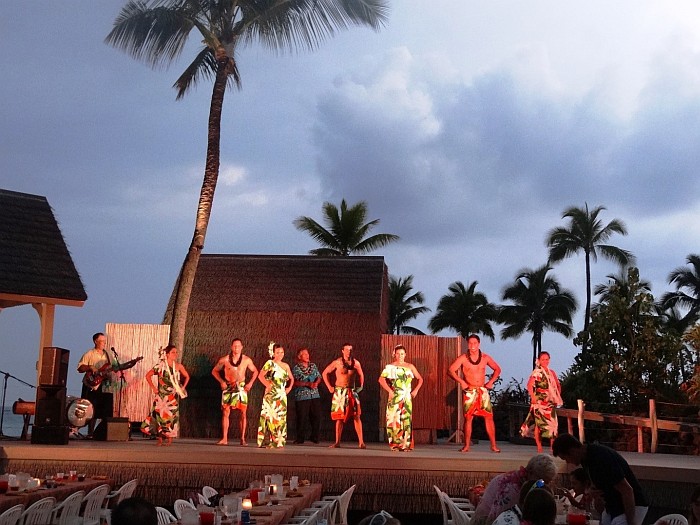 Dancing show during the Lu’au