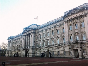 Buckingham Palace London – Visiting the House of The Queen