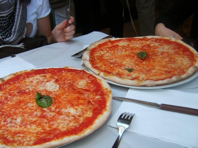 Ode to pizza (Rome – Italy)