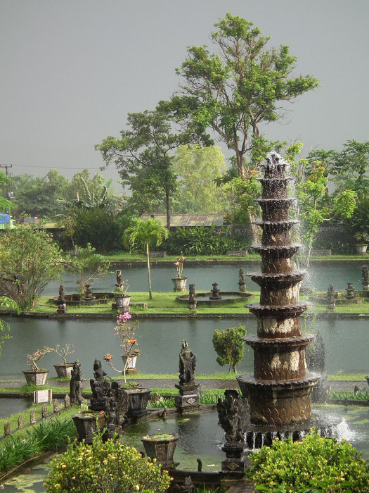 Tirta Gangga - Image Source: https://en.wikipedia.org/wiki/Tanah_Lot