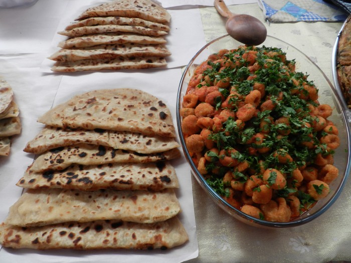 Spinach pastry on the left and Sarımsaklı Köfte on the right, Women's Bazaar, Adana